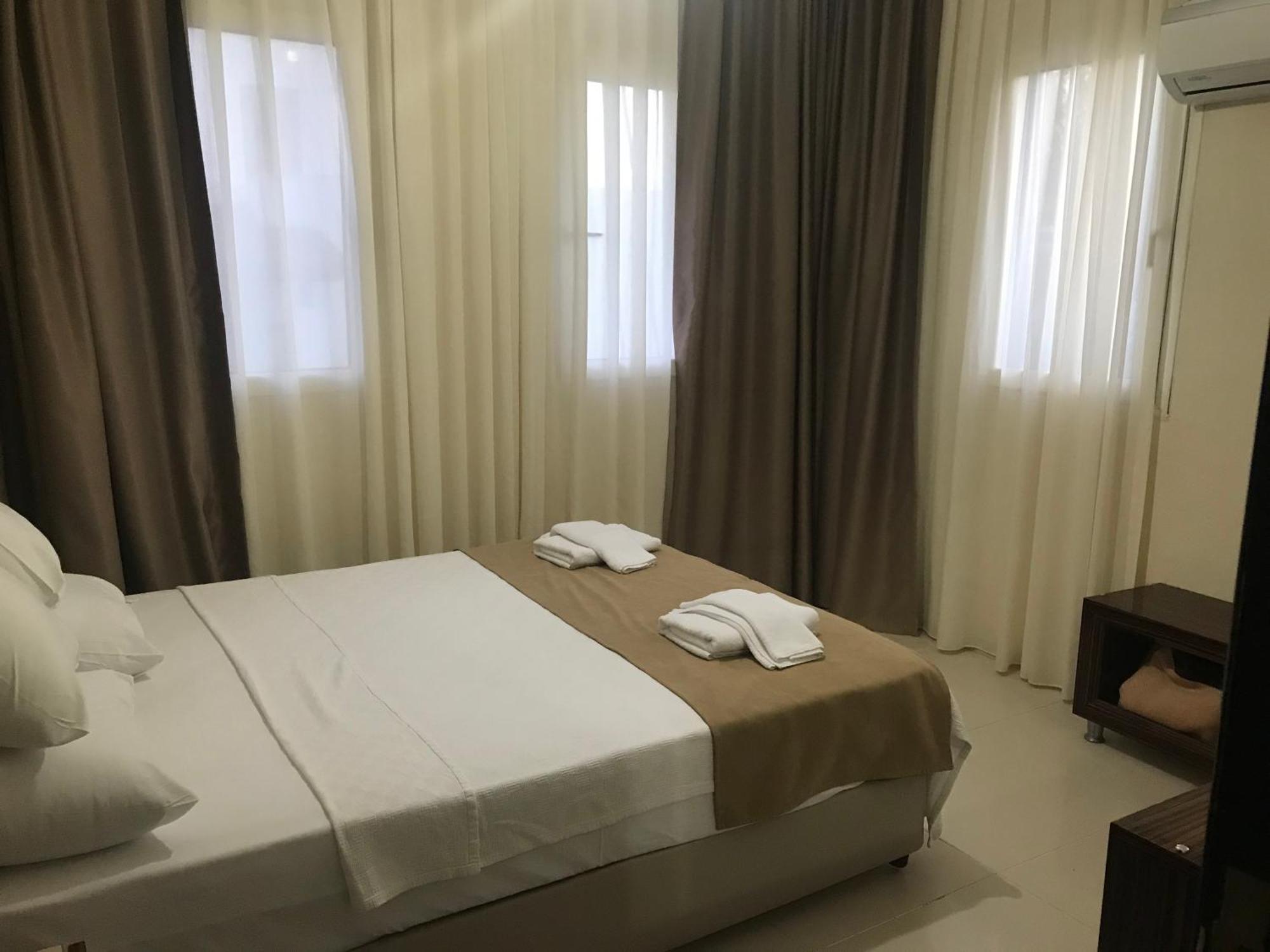 Tuemay Hotel Bitez Quarto foto